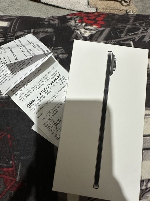Продам запечатанный айфон 17 AIR 256