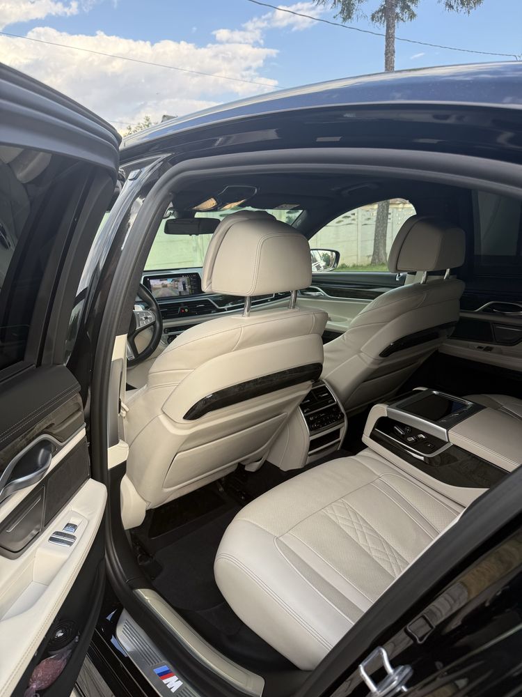 Bmw seria 745e Plug-in Hybrid