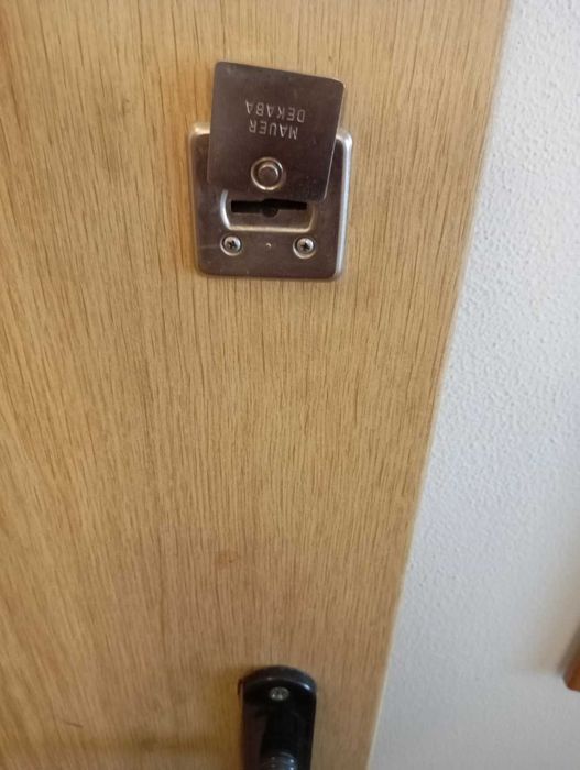 метална входна врата