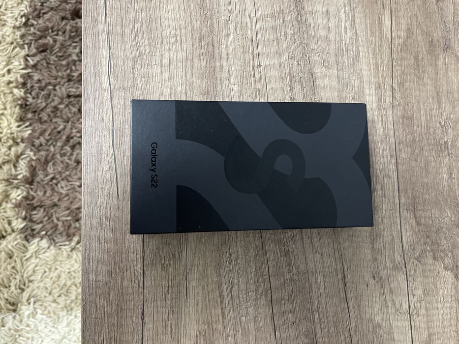 Samsung s22 в хорошем состоянии