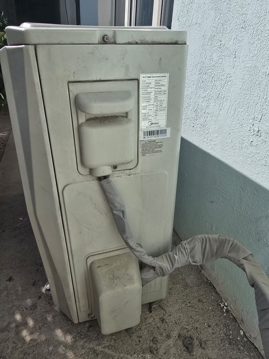 Кондиционер колонный Midea 24 Inverter