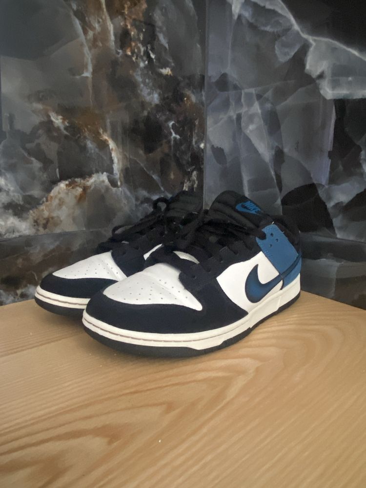 Nike dank low nr 43