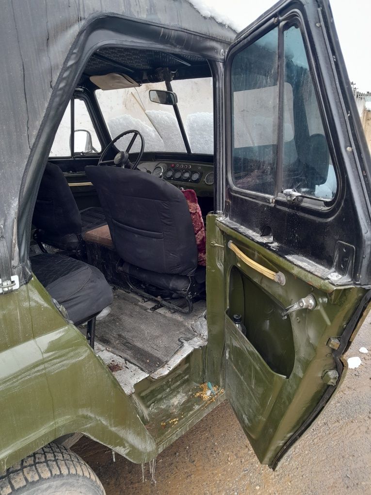 1979 yil UAZ kafolati bilan