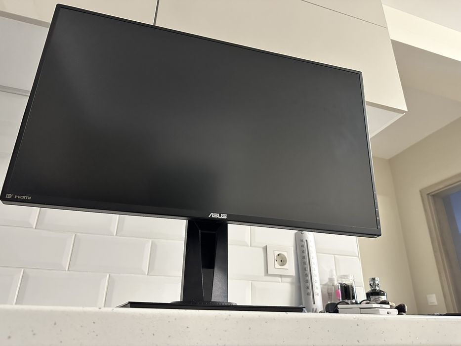 ASUS TUF Gaming VG27AQ – 27″ WQHD / 165Hz / IPS – Отлично състояние