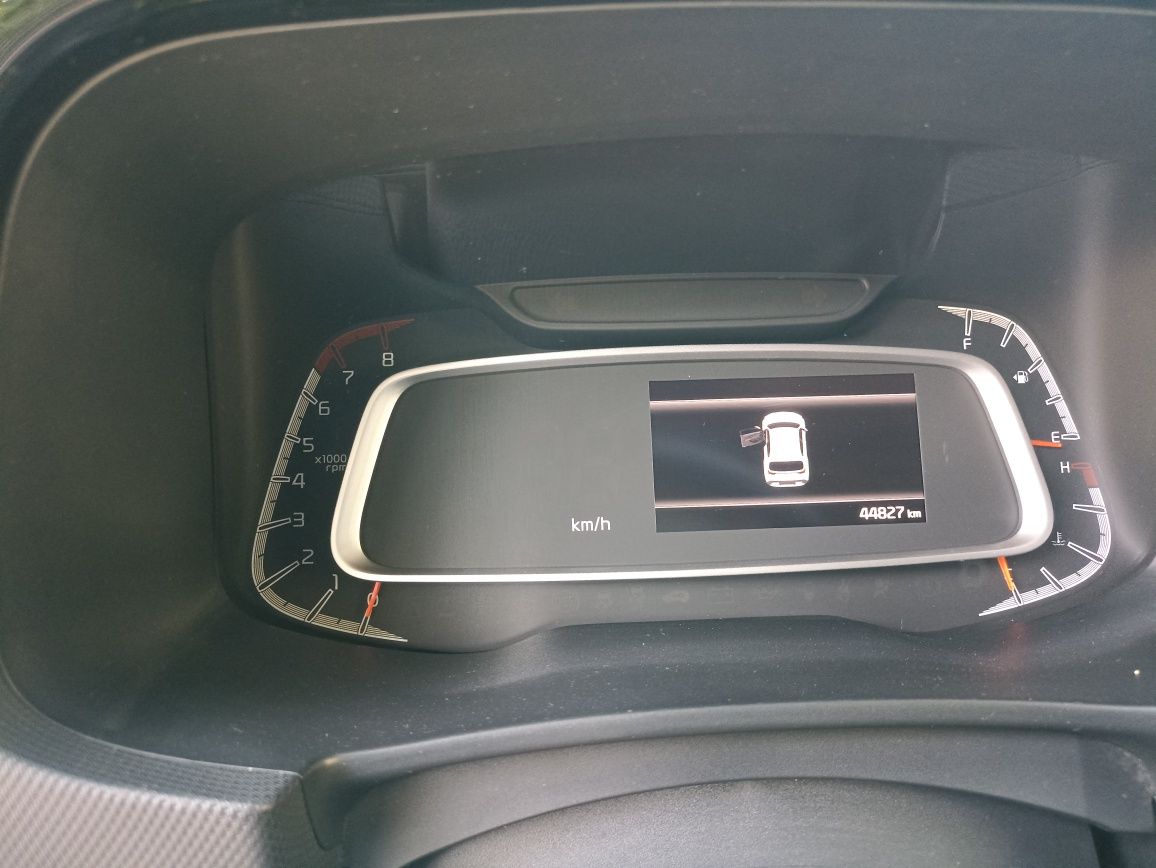 Продается автомобиль Kia sonet