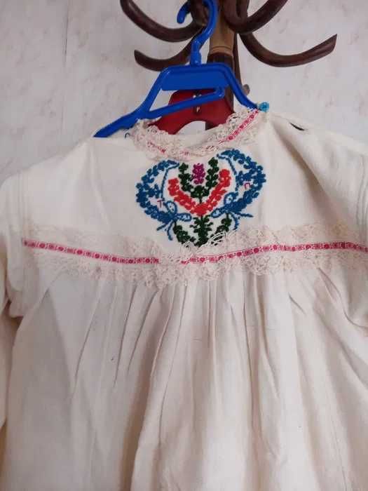 Автентични народни момински ризи