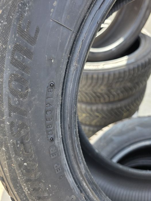 Anvelope de iarna 215 60 17 brigestone