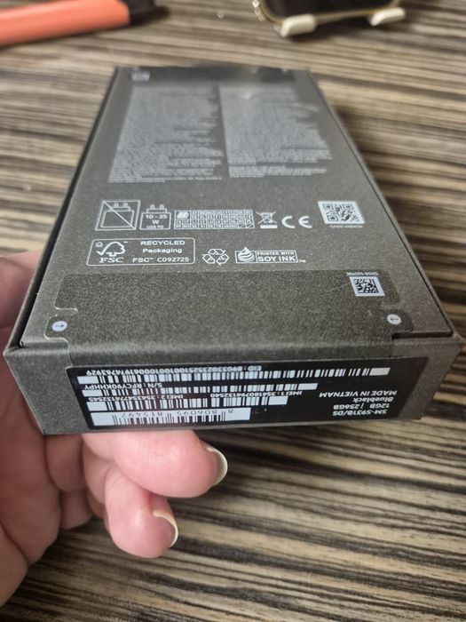 Samsung S25 nou,  sigilat, 256 Gb