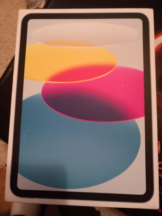 Vând ipad 10th ..