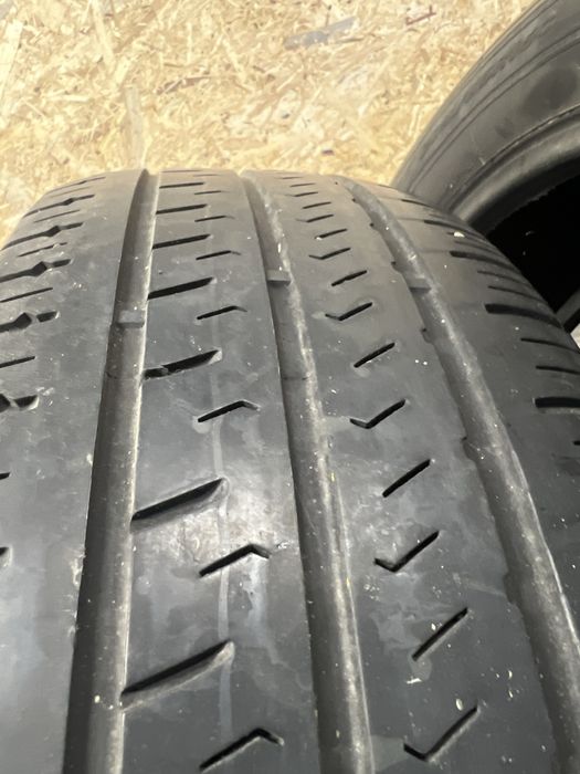 Vând anvelope de vară Hankook R16C