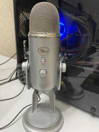 Микрофон Blue Yeti серебристый