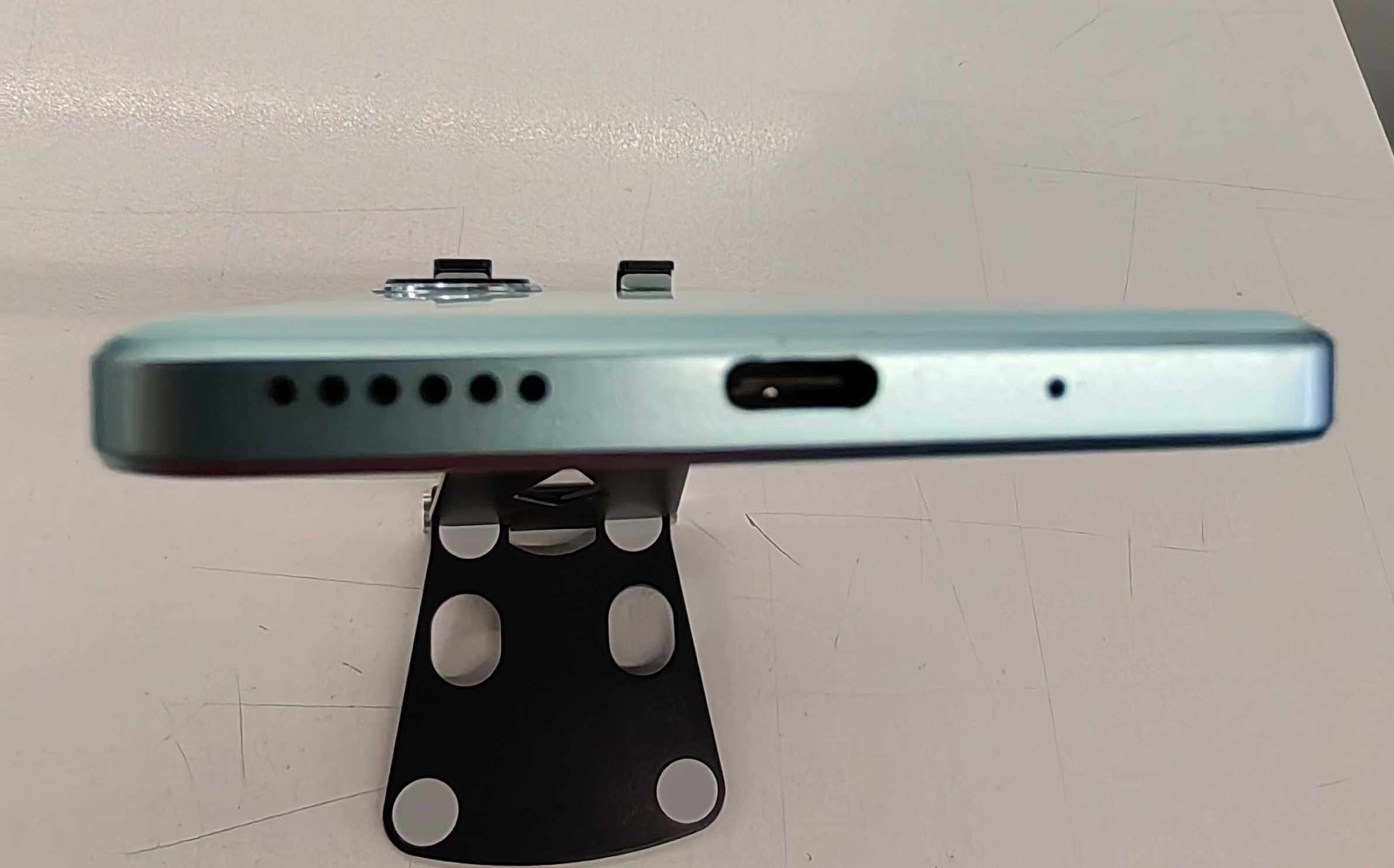 Продавам GSM HUAWEI Nova 11i памет 128gb рам 8gb