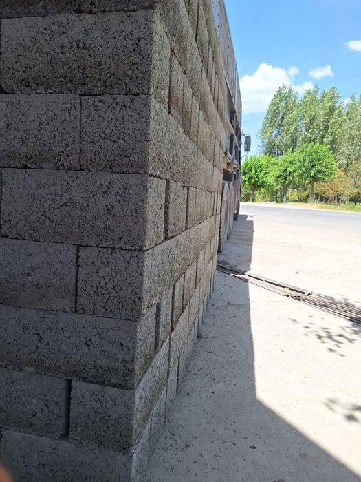 Шлака блок Жомбой