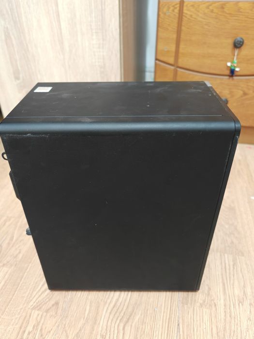 Vând sau schimb calculator