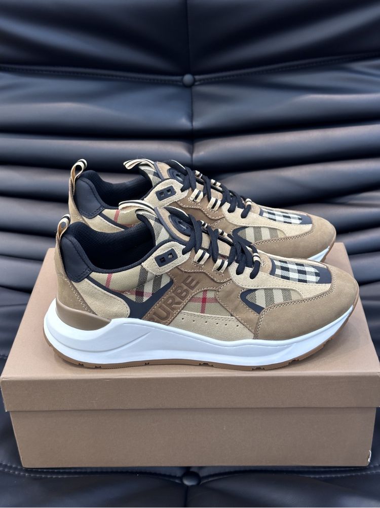 Adidași Burberry Calitate Premium