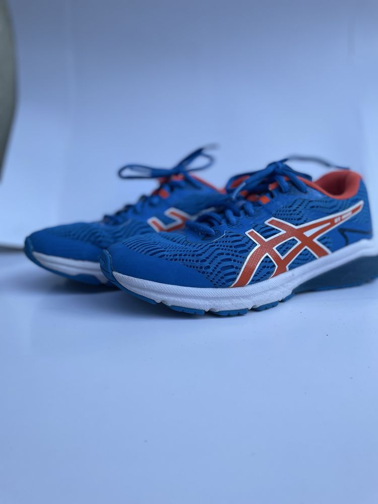 Детски маратонки ASICS