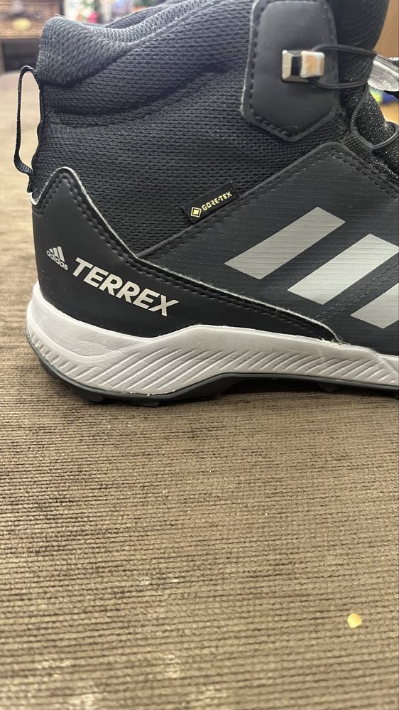 Зимни обувки за момче Adidas Terrex