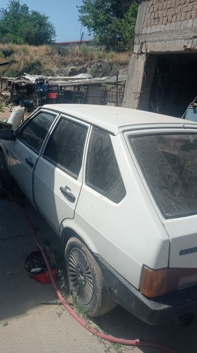 Vaz sotiladi 2109