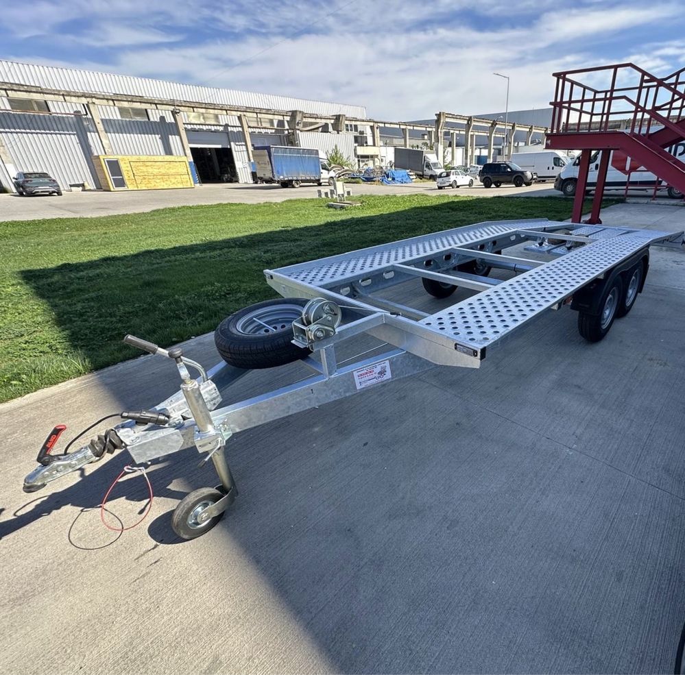 Inchiriez / inchiriere  platforma auto 5 m platou 2700 kg trailer