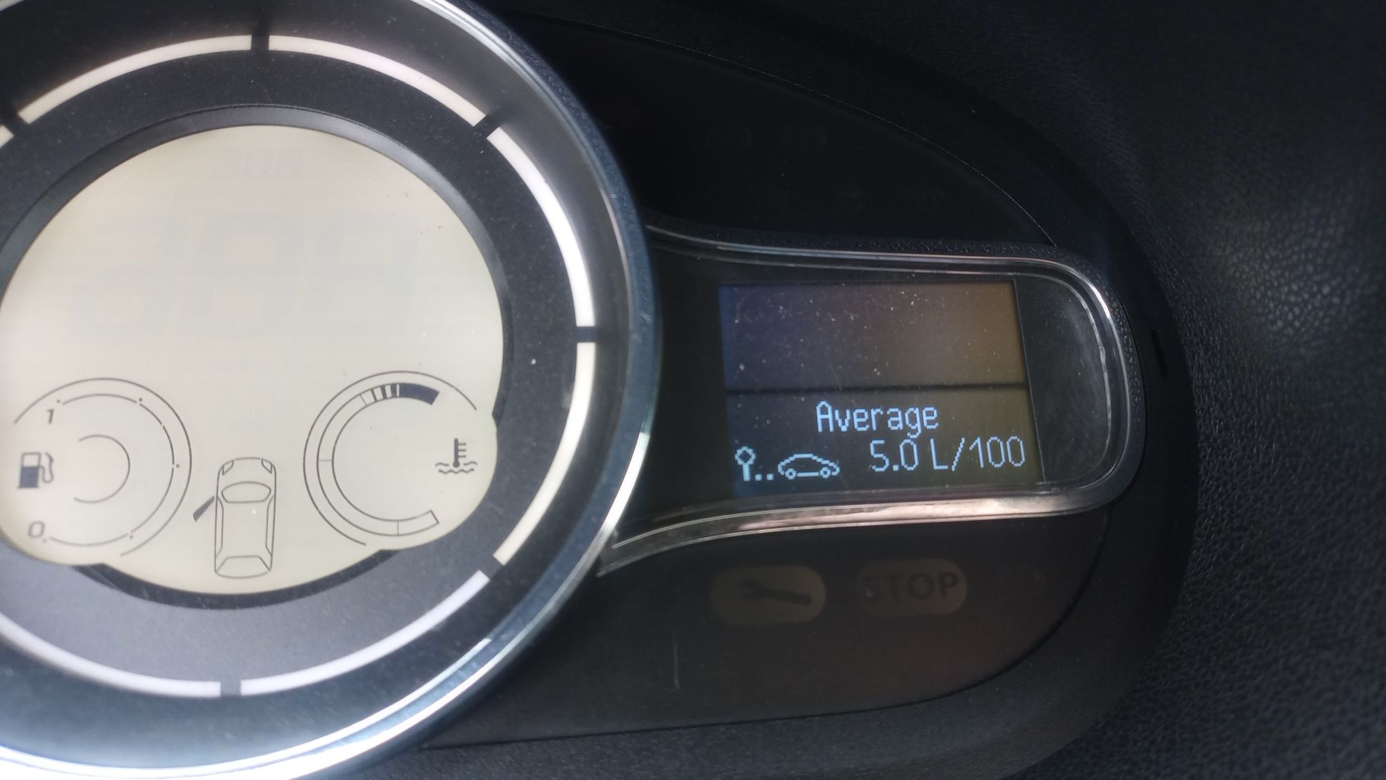 Renault Megane 3/2014г.1,5 dci 110к.с.-12,600лв.