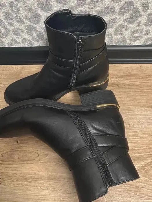 Дамски боти до глезена