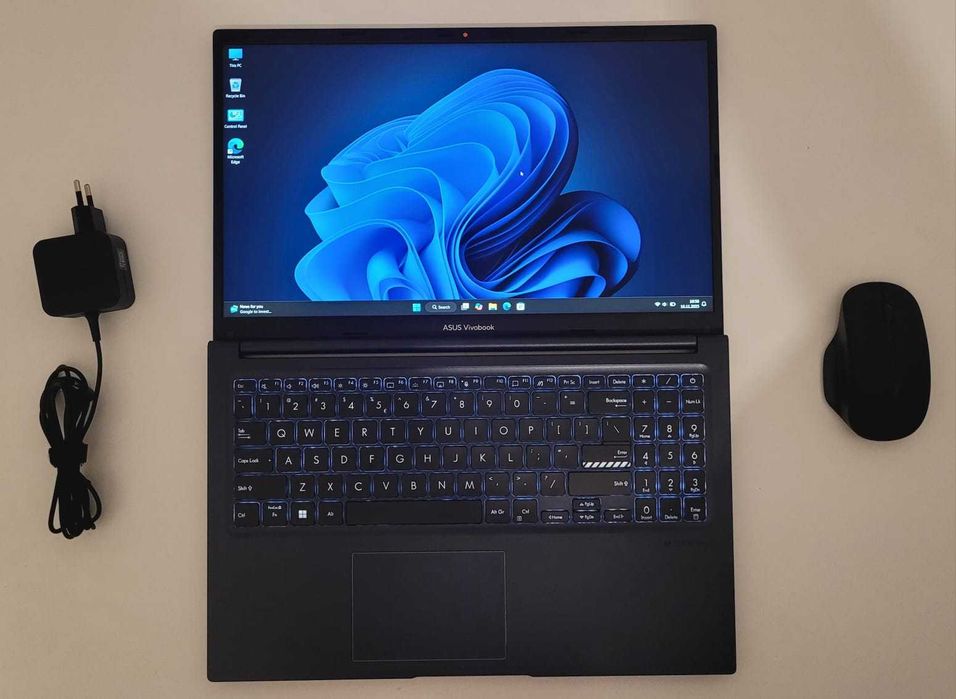 Laptop Asus Vivobook 16 cu Intel Core i9 13900H, 1 TB SSD, 16 GB RAM