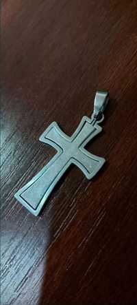 Cruce din titanium.