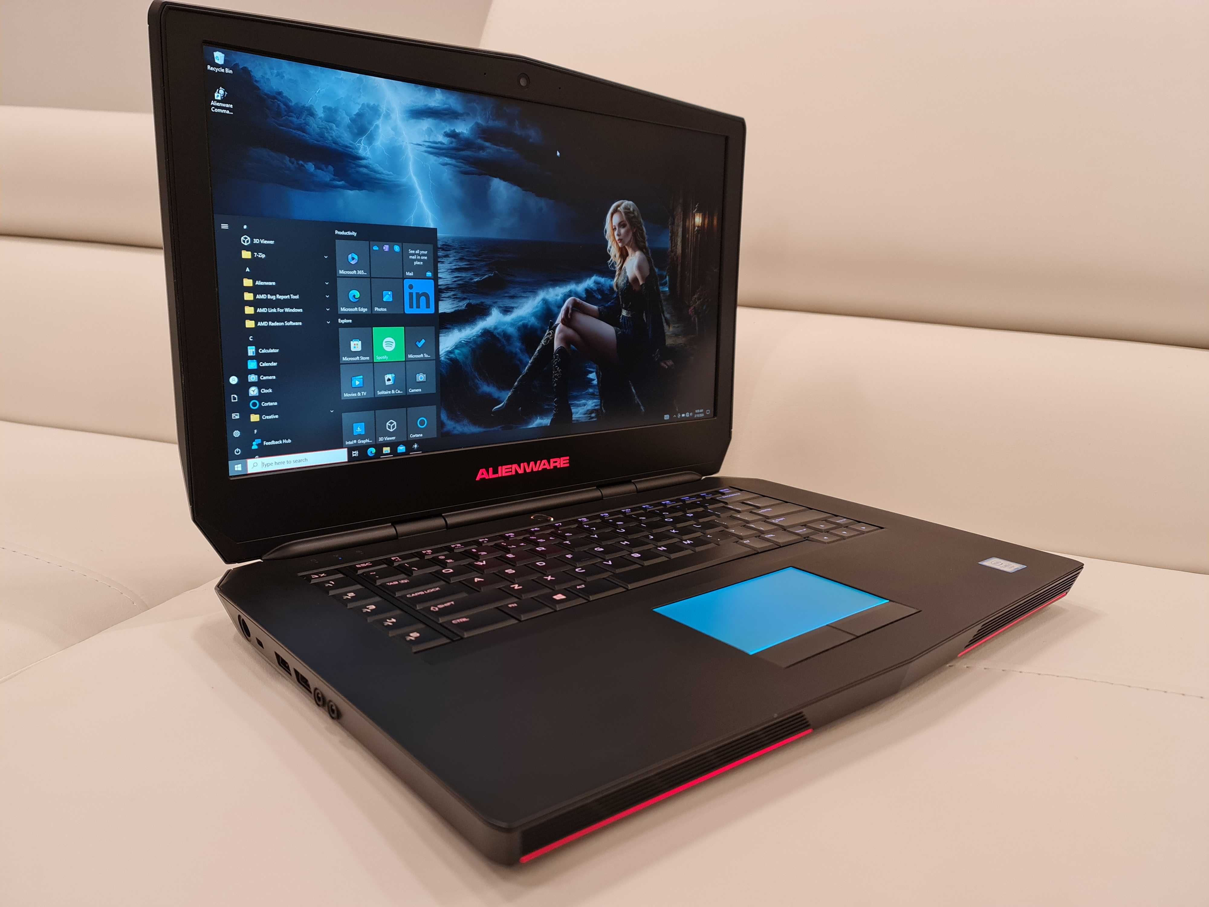 Laptop gaming ALIENWARE, intel core i7-6820HK ,video 6 gb , ram 16 gb