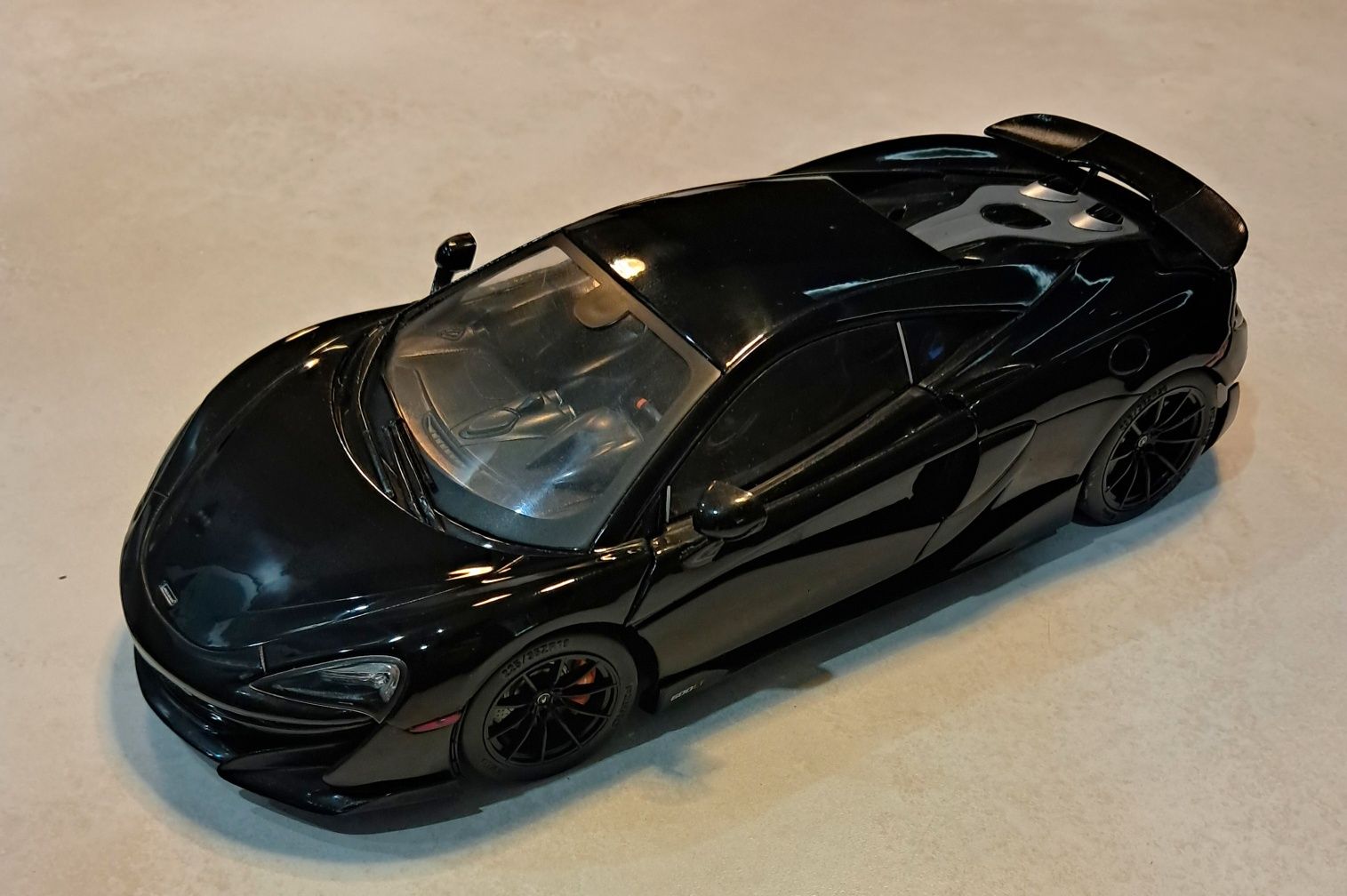 Метална количка McLaren 600LT черен 2018 г., 1:18