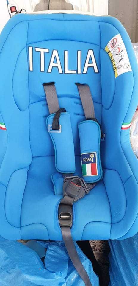 Vând scaun de copi pentru mașină cu prindere  isofix