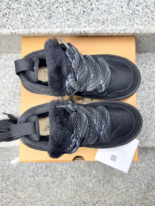 UGG Lowmel Negri Noi, in cutie