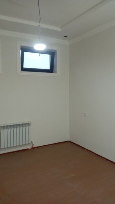 Бектемир РВД да Уй сотилади срочно 1.5су́тик 6хона