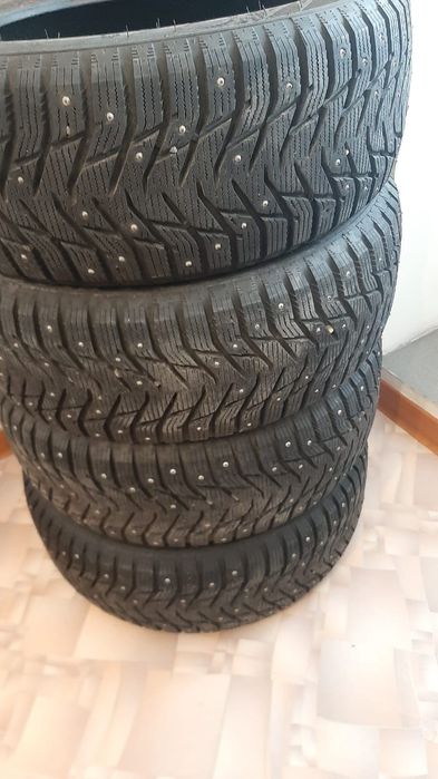 Срочно продаю зимнию резину