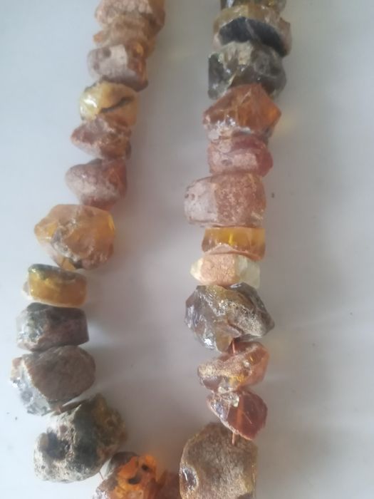 Чётки из натурального необработанного янтаря.Бусы.
