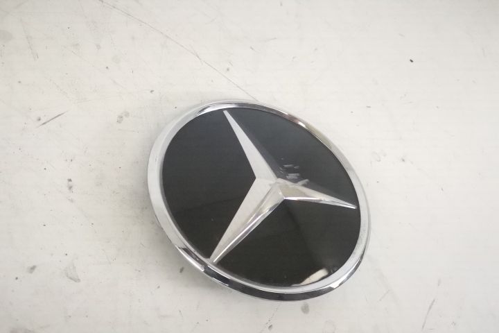 Емблема За Централна Решетка Със Сензор За Радар Дистроник И Оригиналн