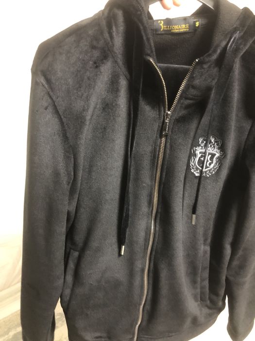 Продам спорт костюм