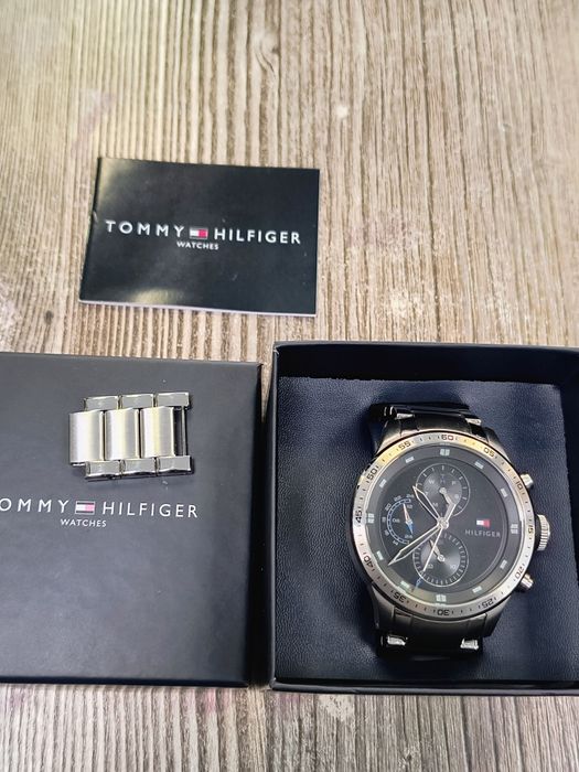 НОВ Часовник Tommy Hilfiger 1791810