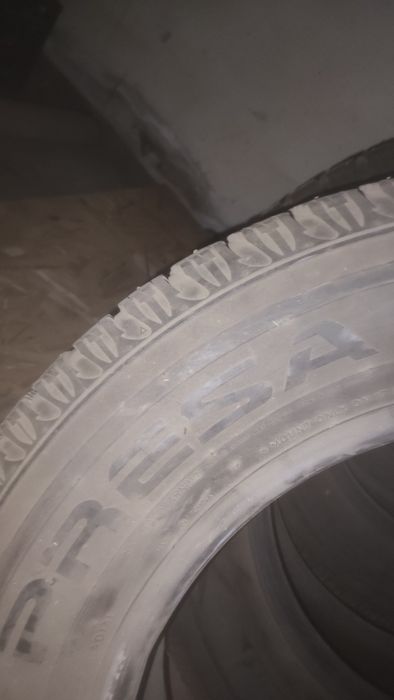 Шипованные шины.