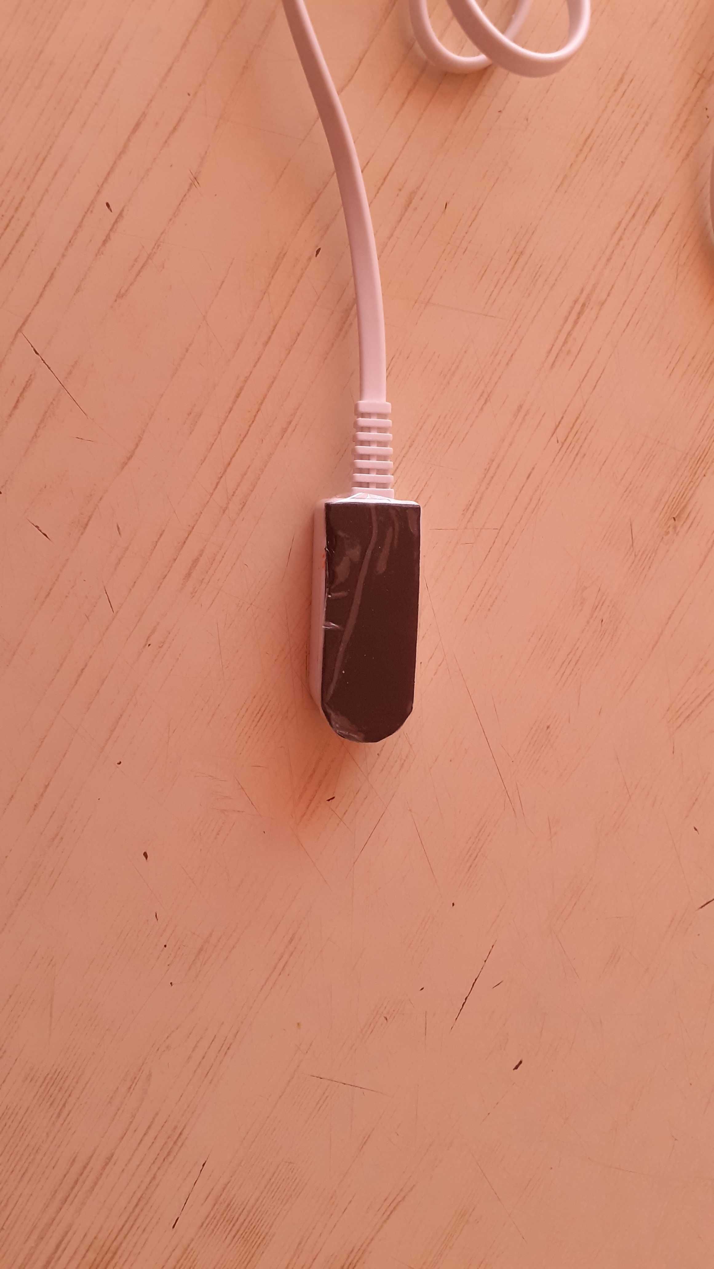 Продам USB-концентратор с 3 портами и заряд. устр-вом, оригинал (КНР)