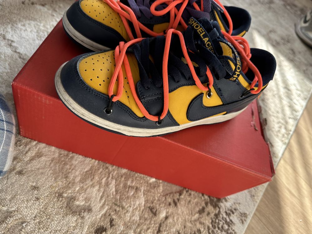 Nike dunk коллабарация с off white