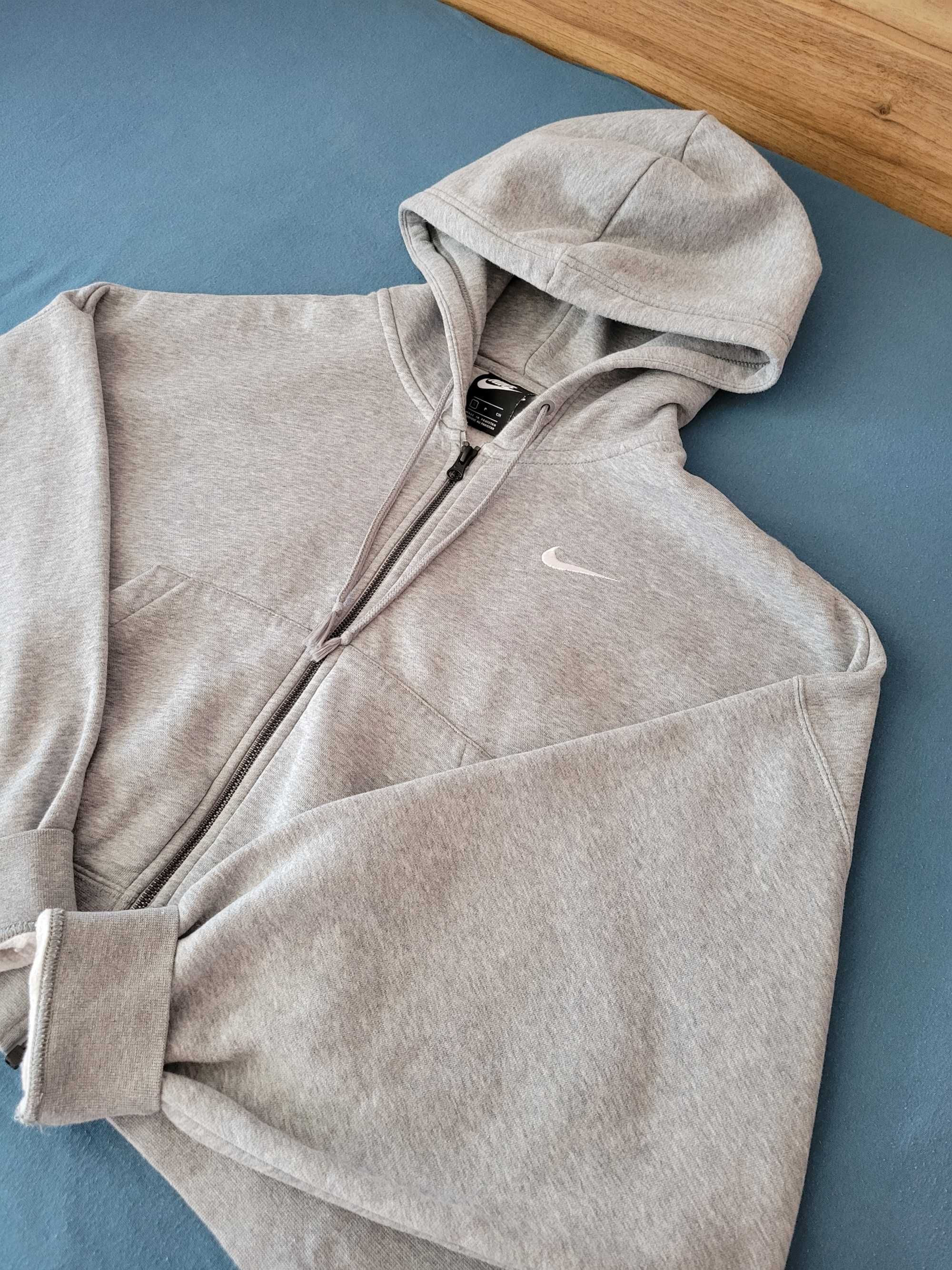 НОВ oversized суичър Nike, S