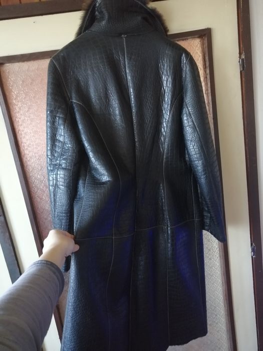 Кожух от естествена кожа и естествен косъм, палто