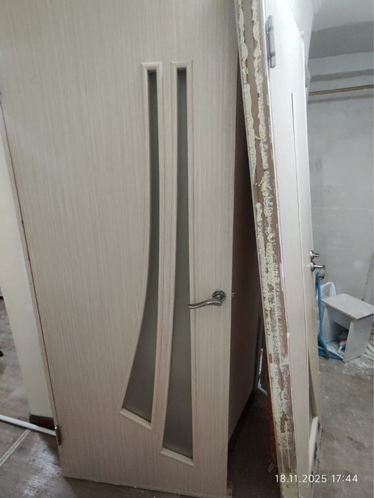 Продам двери по 5000 тг.