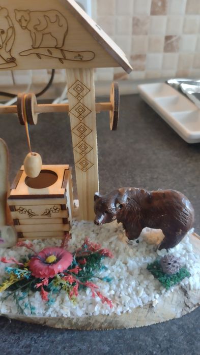 fantana de lemn decorativa