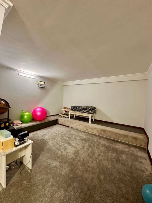 Срочно продается 4х комнатная квартира новостройка Паркентский рынок