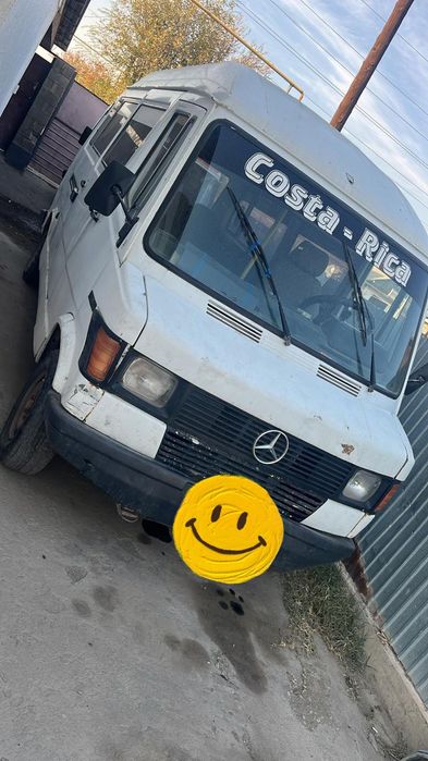 Mersedes bens Бусик