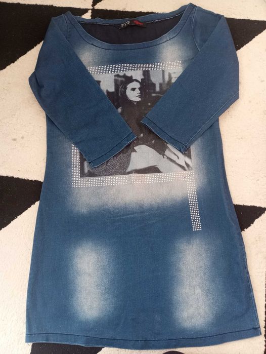 Дамска дънкова рокля.