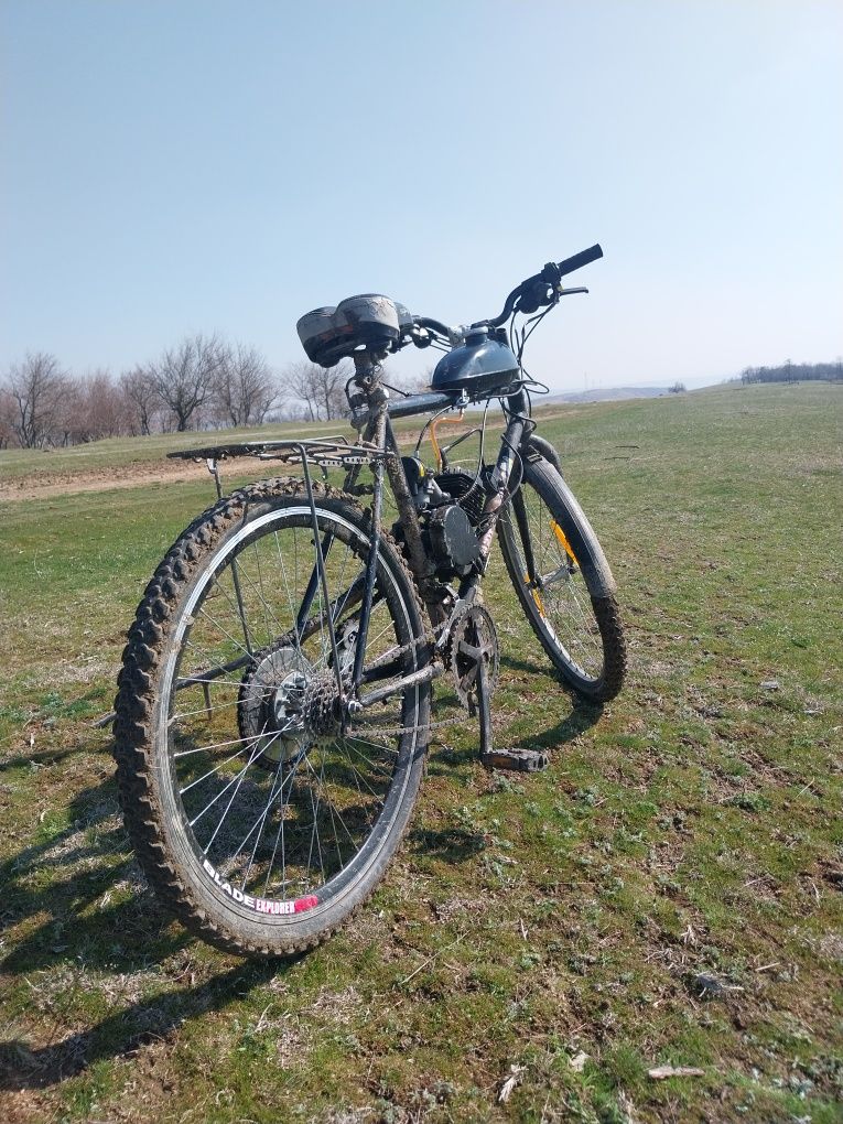 Bicicleta cu motor