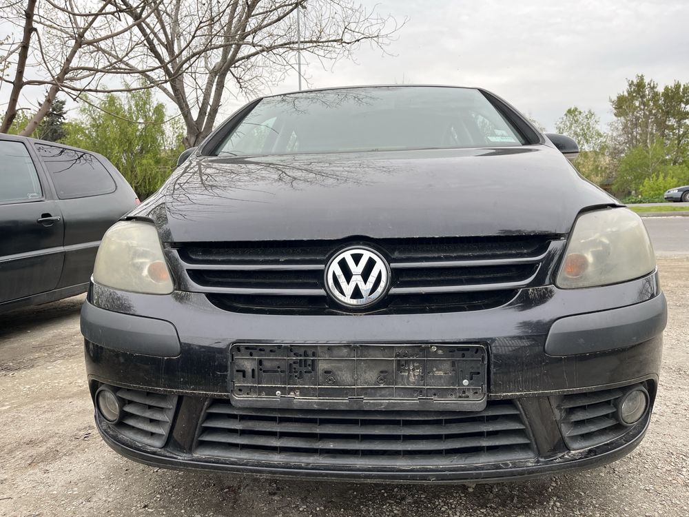 Volkswagen Golf 5 PLUS 1.6 FSI - НА ЧАСТИ