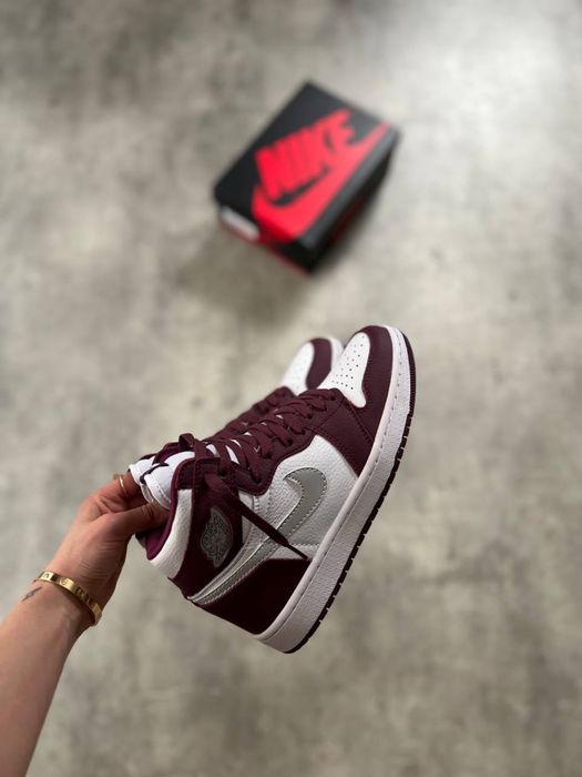 Air Jordan 1 High OG “Bordeaux”
